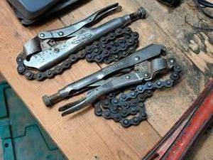 lot 43 image: Petersen Locking Pliers Chain Clamp