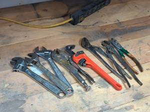 lot 88 image: Adjustable Wrenches (x3), Locking Pliers, Pipe Wrench, Slip Joint Pliers, Channel Lock Pliers (x2)