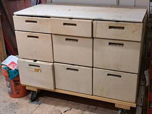 lot 97 image: Rolling Workstation  Storage Cabinet 9-drawer