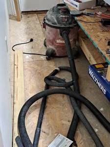 lot 141 image: Shop-Vac 3.5-HP WetDry Utility Vac with Hoses and Accessories