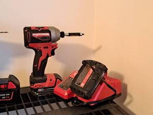lot 156 image: Milwaukee 18V 14 Hex Impact Driver 2850-20 with (2) Batteries, Charger