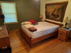 lot 170 image: Wood 5-Piece Bedroom Set - Bed Frame, Mattress, Dresser 6-drawer, Mirror (unattached), (2) Night Stands 2-drawer