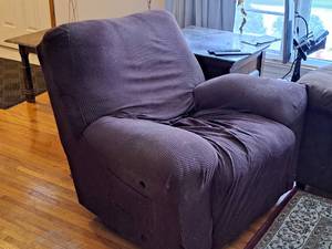 lot 185 image: Recliner Arm Chair