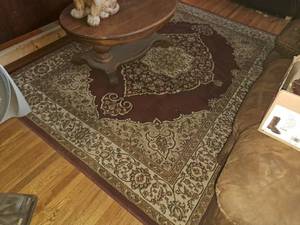 lot 200 image: Area Rug 62-12x86