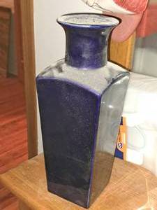lot 216 image: Glass Table Vase 12