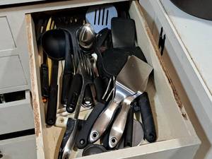 lot 235 image: Cooking Utensils - Spatulas, Ladels, Spoons, Pizza Cutter and more