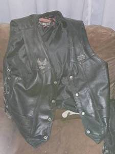 lot 251 image: Interstate Leather IL Original Classics Size Medium Mens Leather Vest