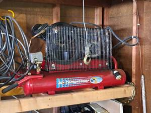 lot 11 image: Western Hemisphere Air Compressor