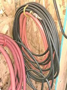 lot 271 image: Lot of (2) Air Hoses