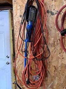 lot 273 image: LED Shop Light with Extension Cord