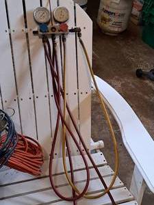 lot 294 image: Gas Regulator Gauge Assembly