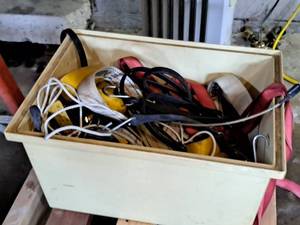 lot 297 image: Tote of Bungee and Ratchet Straps