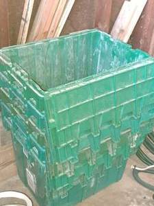 lot 881 image: Lot of (5) Plastic Flip-Top Tote Bins 15x21x17