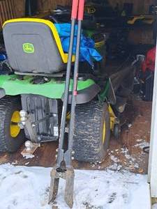 lot 889 image: Razor-Back Professional Post Hole Digger
