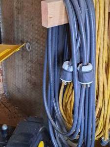 lot 892 image: Heavy Duty 3-Phase Power Cord