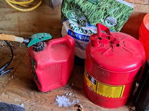 lot 897 image: Justrite Safety Can 5-Gallon and 2-Gallon Plastic Gas Can