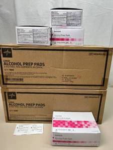 lot 27 image: 2 Cases (1000 each per case) NEW Medline MDS090670 2-Ply 70% Isopropyl Alcohol Prep Pads - Large Plus 4 Boxes&nbspNEW McKesson 70% Isopropyl&nbspAlcohol Prep Pads - Medium