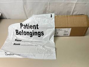 lot 100 image: 1 Case (250 each) NEW Cardinal Health MDC-WHT 19 x 21 Single-Use Non-Sterile Patient Belonging Bags