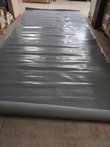 lot 1 image: Roll of Commercial Grade Rubber Flooring with Diamond Plate Design