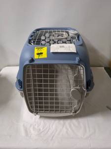 lot 44 image: Pet Carrier with Ventilation Grills - Portable Design