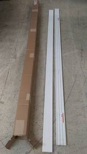 lot 92 image: Set of 2 MDF Decorative Casing Moldings - 34 in x 3-14 in x 8 ft