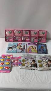 lot 128 image: Lot of Valentines Day Supplies