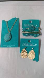 lot 139 image: Collection of Pioneer Woman Jewelry - Necklace, Bracelet, and Earrings