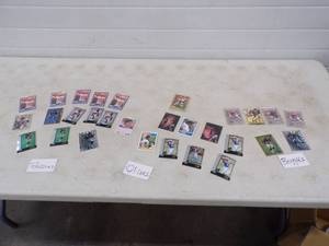 lot 38 image: Falcons, Oilers and Bengals Collector Cards See pics