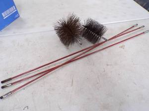 lot 72 image: Chiminy Cleaning Set