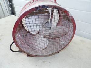 lot 100 image: 12 Ventilation Fan