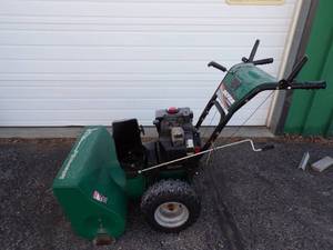 lot 4 image: Ultra by Murray 10 HP 29 Snow Blower