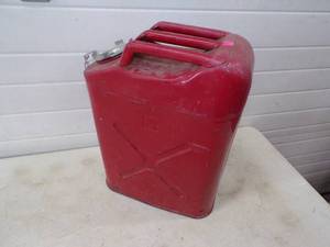 lot 109 image: Jerry Gas Can