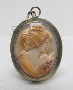 Vintage Carved Shell &amp Sterling Silver Cameo Pendant