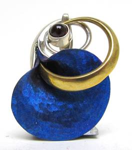 Exceptional Hand Hammered Sterling Silver &amp Gemstone Cornucopia Pendant