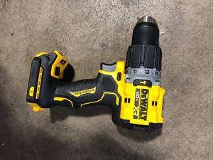 DEWALT 20V Compact Cordless 12 in. Hammer Drill (Tool Only)   Customer Returns See Pictures
