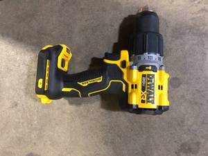 DEWALT 20V Compact Cordless 12 in. Hammer Drill (Tool Only) Customer Returns See Pictures