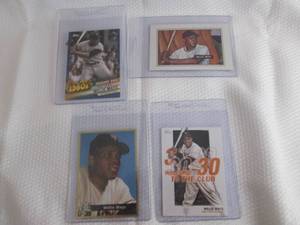 Assorted Willie Mays Cards...