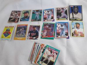 Assorted Kirby Puckett Cards...