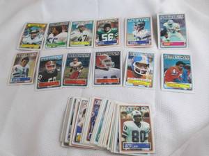 Assorted 1983 Topps Football Cards...