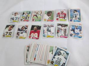 Assorted 1982 Topps Football Cards...