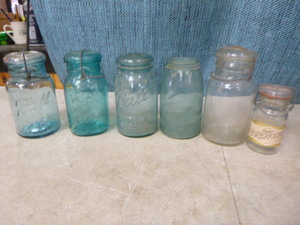 lot 74 image: Vintage Ball Canning Jars