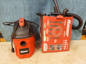 lot 27 image: Bauer WetDry Vacuum