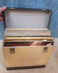 lot 29 image: 29 LP Vintage Record Albums in Case