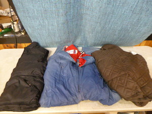 lot 45 image: Mens Outdoor Wear and Recliner Cover