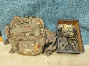 lot 47 image: Trail Cameras and Waist Pack