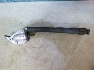 lot 55 image: Malco Double Cut Metal Shear Drill Attachment