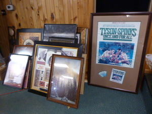 lot 78 image: Large Lot of Framed Wall ArtPrints