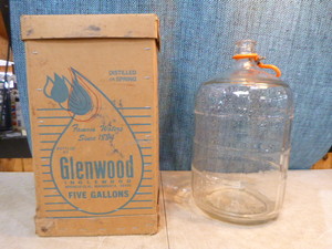lot 100 image: 5 Gallon Glass Carboy