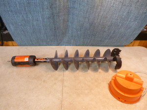 lot 105 image: K-Drill 7.5 Ice Auger