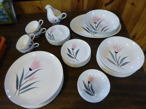 lot 152 image: Vintage Stetson China